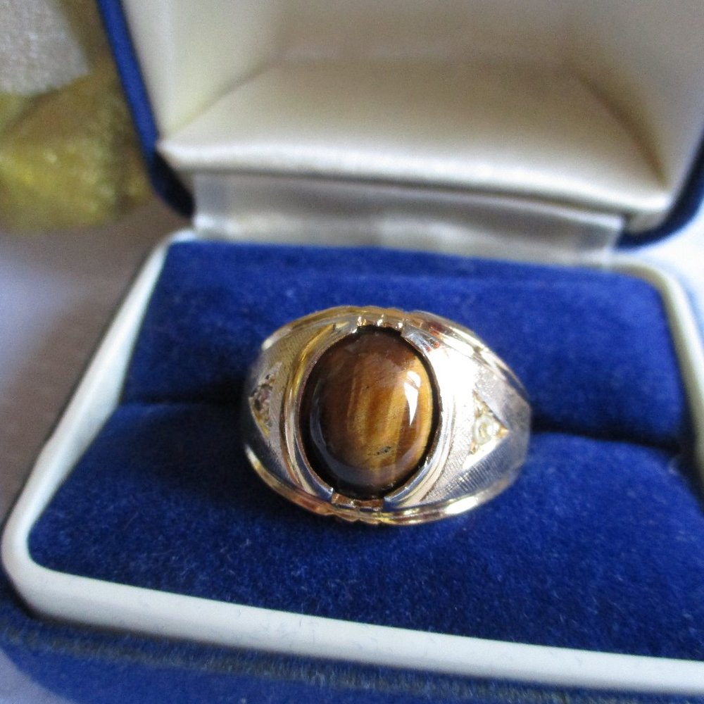 MEN’S VINTAGE TIGER EYE RING WITH SMALL CRYSTALS